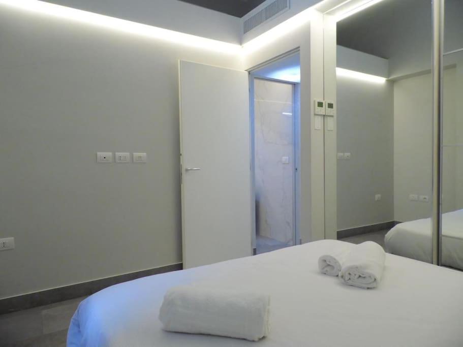 Isola Apartment Pastrengo Milaan Buitenkant foto