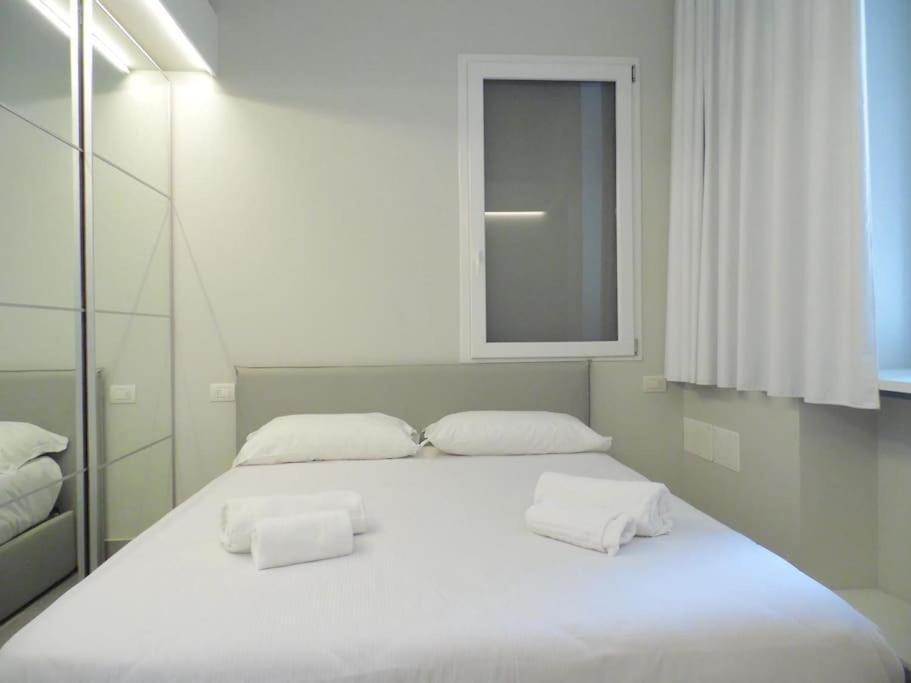 Isola Apartment Pastrengo Milaan Buitenkant foto
